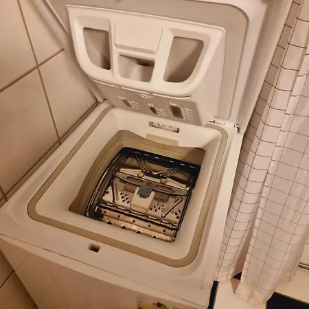 Kjellerleilighet Egen Inngang. * Stange