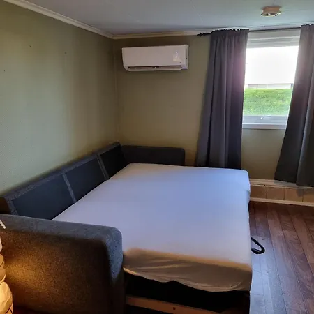 Kjellerleilighet Egen Inngang. דירה Stange