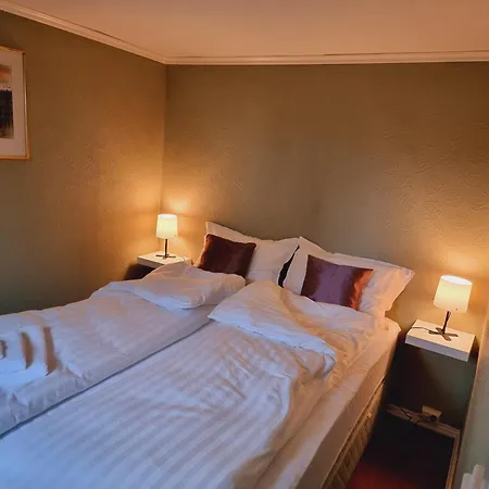 Kjellerleilighet Egen Inngang. דירה *