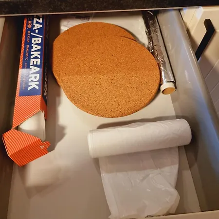 Kjellerleilighet Egen Inngang. דירה *