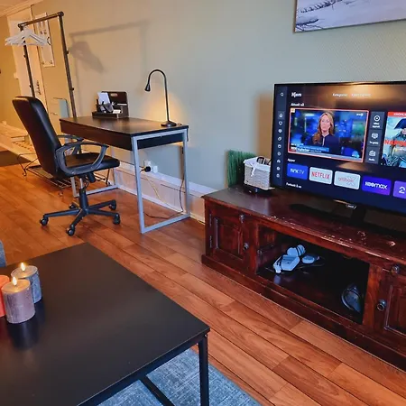 דירה Kjellerleilighet Egen Inngang. Stange