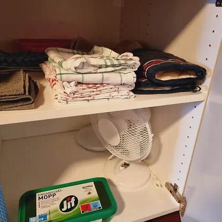 Kjellerleilighet Egen Inngang. דירה *