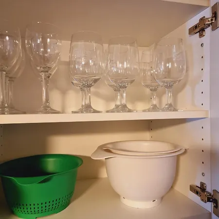 Kjellerleilighet Egen Inngang. דירה *