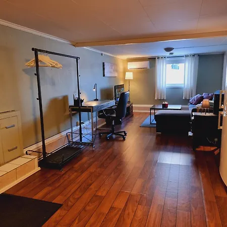 דירה Kjellerleilighet Egen Inngang. Stange