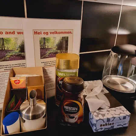 דירה Kjellerleilighet Egen Inngang.