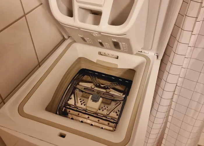 Kjellerleilighet Egen Inngang. * Stange