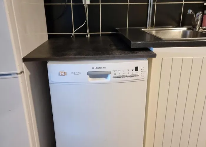 Kjellerleilighet Egen Inngang. Apartamento Stange