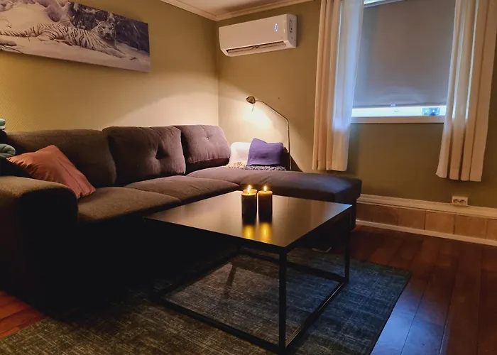 Apartamento Kjellerleilighet Egen Inngang.