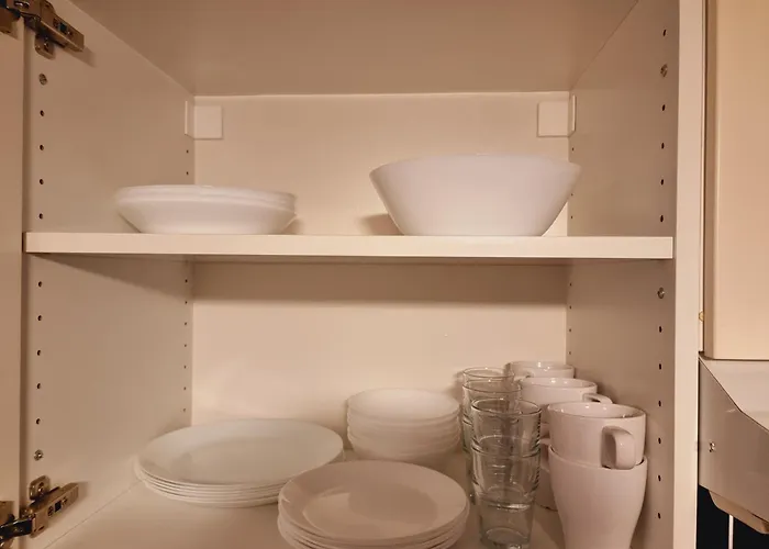 Kjellerleilighet Egen Inngang. Stange