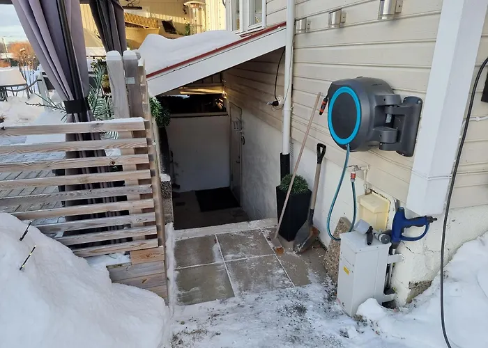 Kjellerleilighet Egen Inngang. *