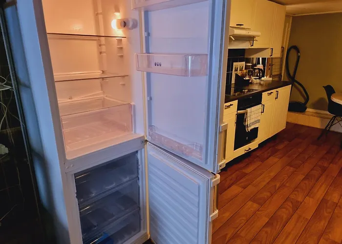 Kjellerleilighet Egen Inngang.