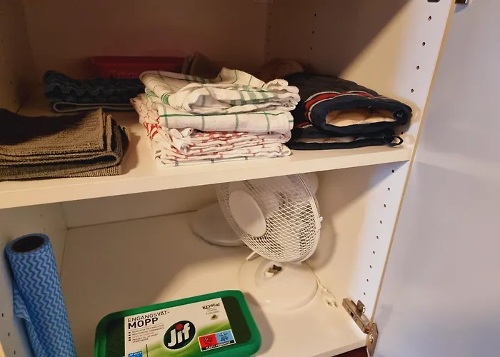 Kjellerleilighet Egen Inngang. Apartamento *