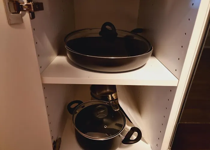 Kjellerleilighet Egen Inngang. * Stange