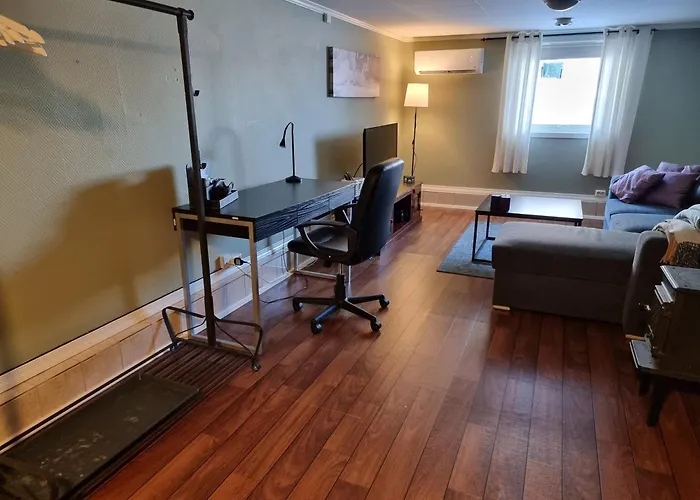 Kjellerleilighet Egen Inngang. Stange